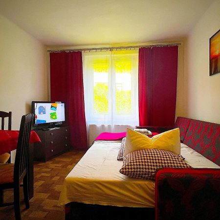 Pod Nachodskym Zamkem Apartman Kültér fotó
