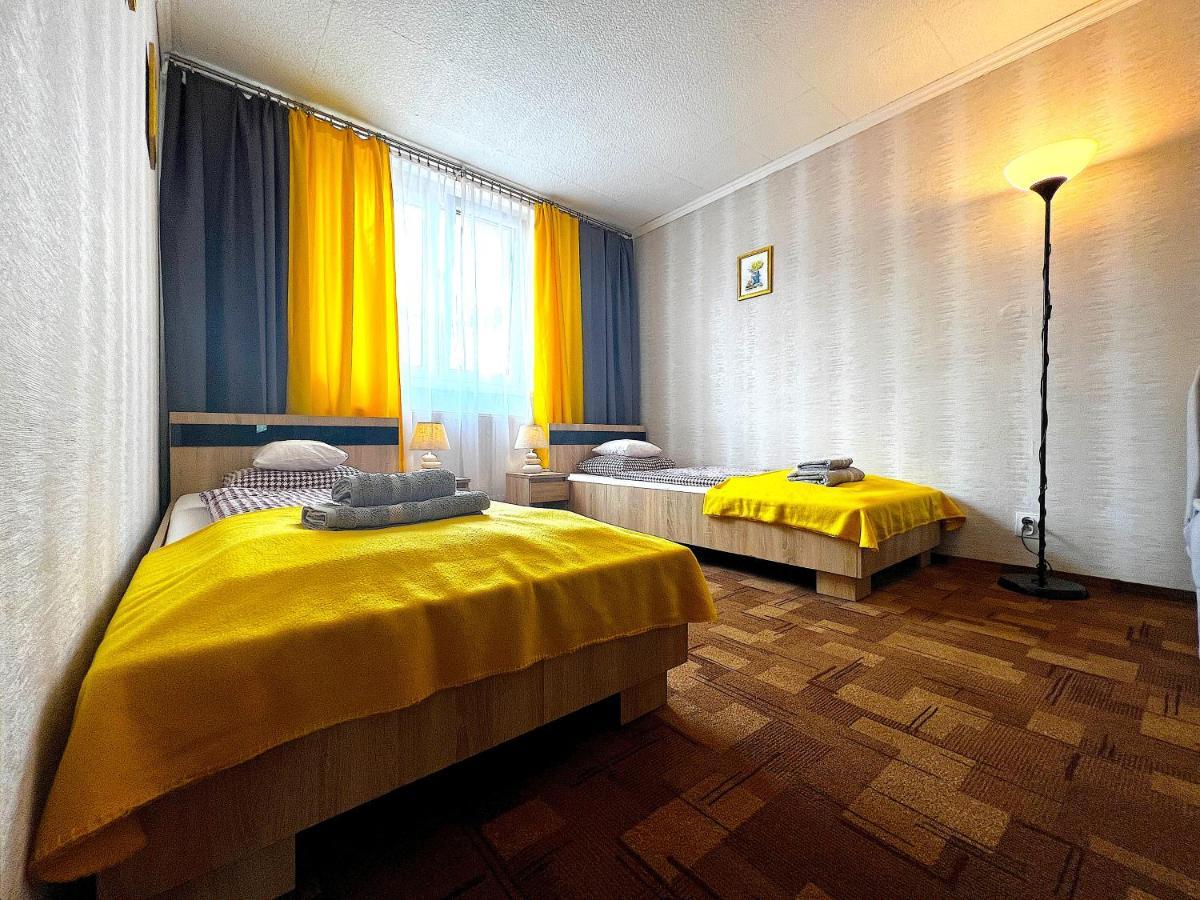 Pod Nachodskym Zamkem Apartman Kültér fotó